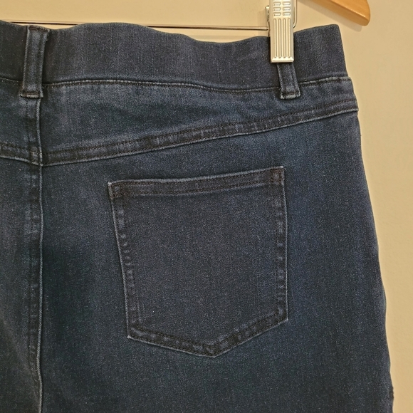 Betabrand pull on denim pants slightly flared leg size XL petite - Picture 9 of 14
